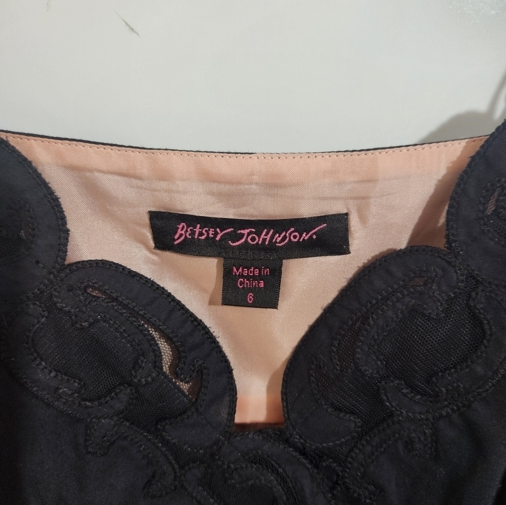 Vintage Betsey Johnson Dress, Size 6 - Picture 4 of 10